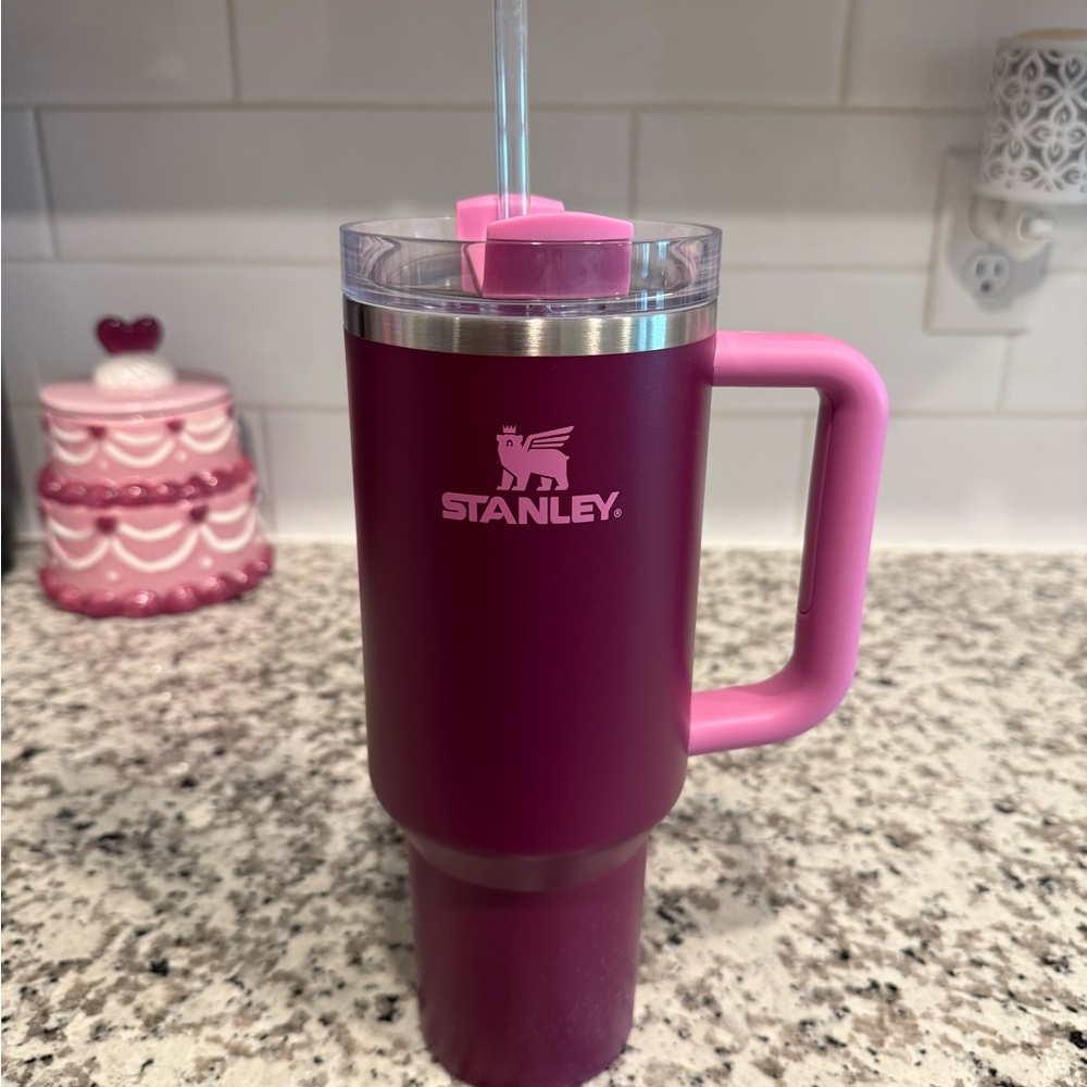 VGUC Stanley 40 oz Rose Bouquet Discontinued color